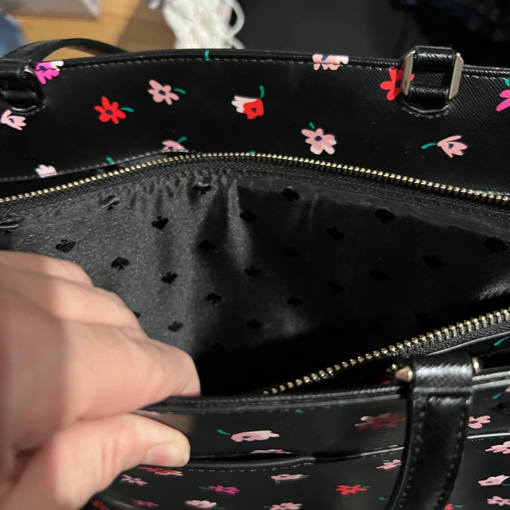 Kate Spade New York Staci Ditsy Buds Saffiano Leather Laptop Tote bag Black - Picture 9 of 14